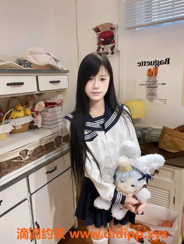 深圳楼凤-深圳宝安橙橙，800元私密服务等你来体验