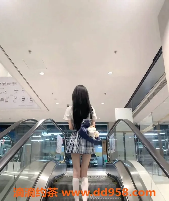 东莞楼凤-大朗悦悦，P/600，PP/1200，服务超赞