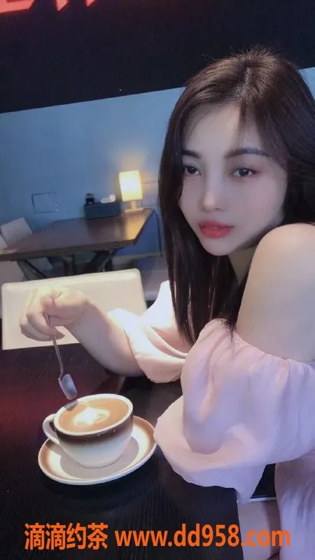 福州楼凤-晋江时代广场欣怡，160cm C+胸，25岁情趣服务