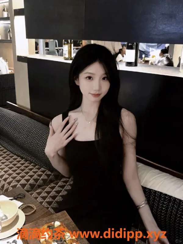 深圳楼凤资源信息,深圳南山芊澄，20岁超高颜值兼职美女