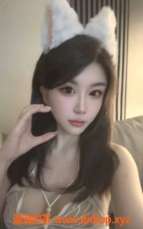 深圳楼凤-福田七七，162D 45kg，夜价3688元