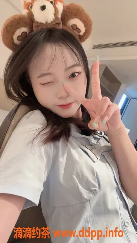 成都楼凤资源信息,成华区18岁重庆妹子，胸围B，身高160，服务极佳