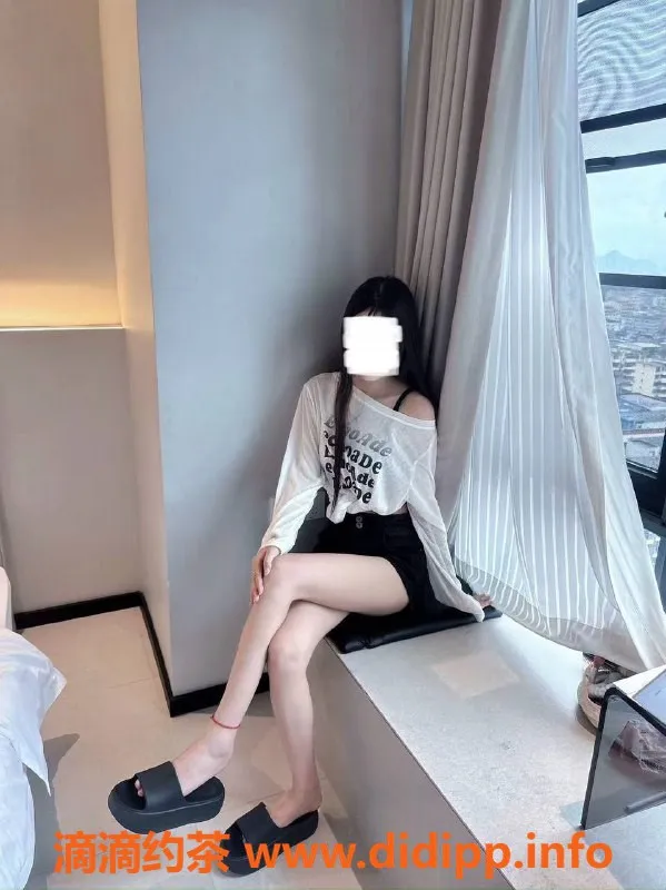 深圳楼凤资源信息,深圳龙岗依依，800元嫩妹服务，翩翩靓影等你来体验