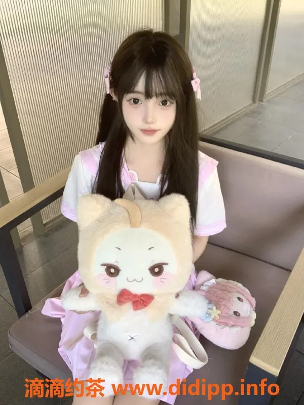 广州楼凤-广州天河小怡：18岁学生，身高172cm，超听话！