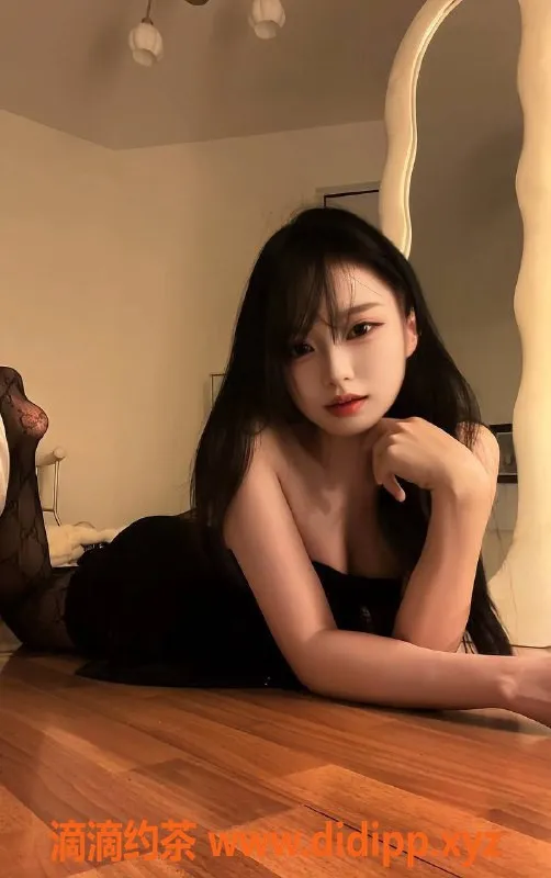 深圳楼凤-福田猫猫，900元/次，享受鸳鸯浴与69服务