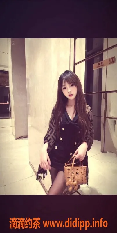 深圳楼凤-龙华慧梓，1000元体验鸳鸯浴与服务