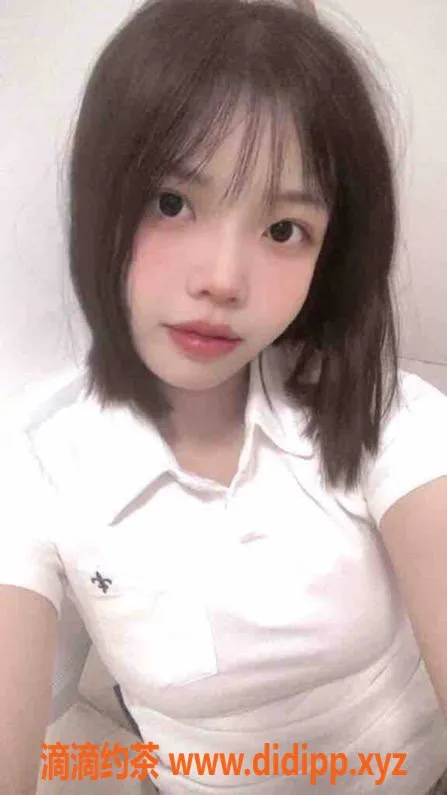 成都楼凤资源信息,成华区洛洛，19岁158cm，47kg，C杯大奶，热情认真服务