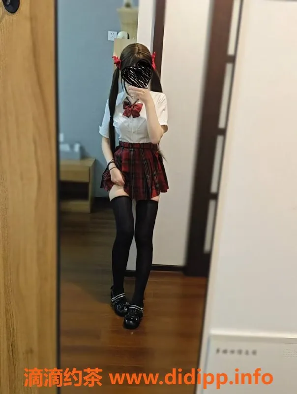 常州楼凤资源信息,常州饼干19岁165cm半裸服务，299元超值体验