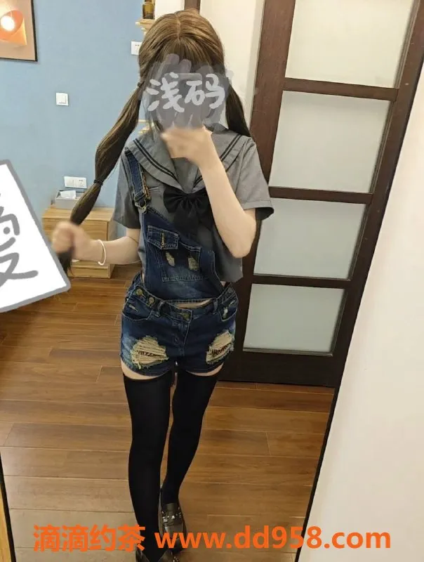 常州楼凤-常州饼干19岁165cm半裸服务，299元超值体验