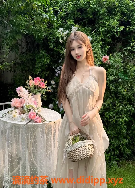 深圳楼凤资源信息,南山反差小萝莉，鸳鸯浴69服务