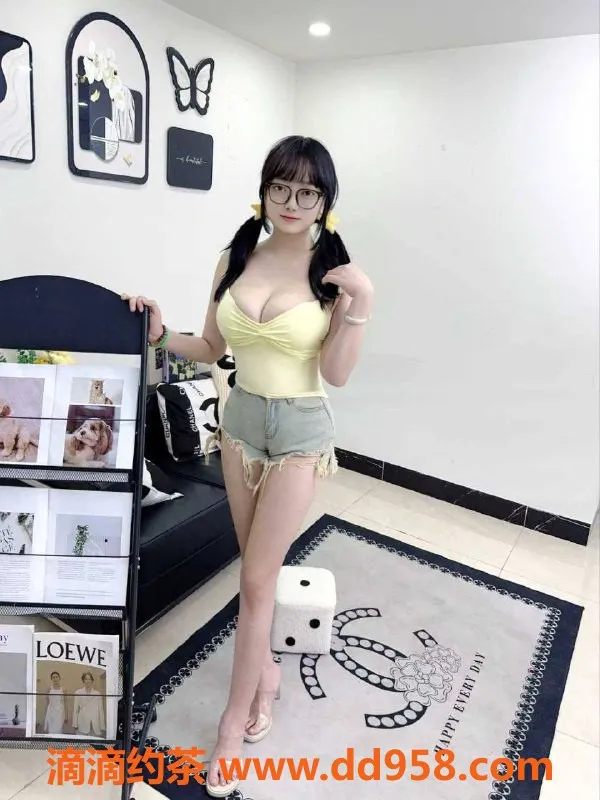 广州楼凤-海珠嫩妹雪儿仅需500，超值体验等你来！