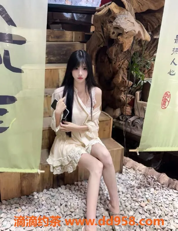 温州楼凤-温州瑞安区舒舒，21岁，167cm C杯，超值套餐