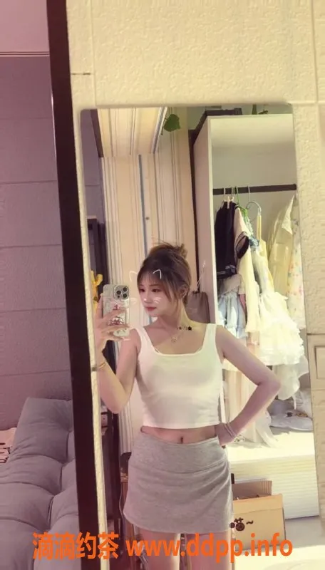 成都楼凤-成都成华区小乖，嫩妹车，6P体验