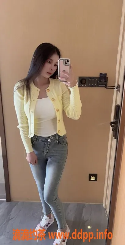 深圳楼凤-宝安柠檬，800元鸳鸯浴服务