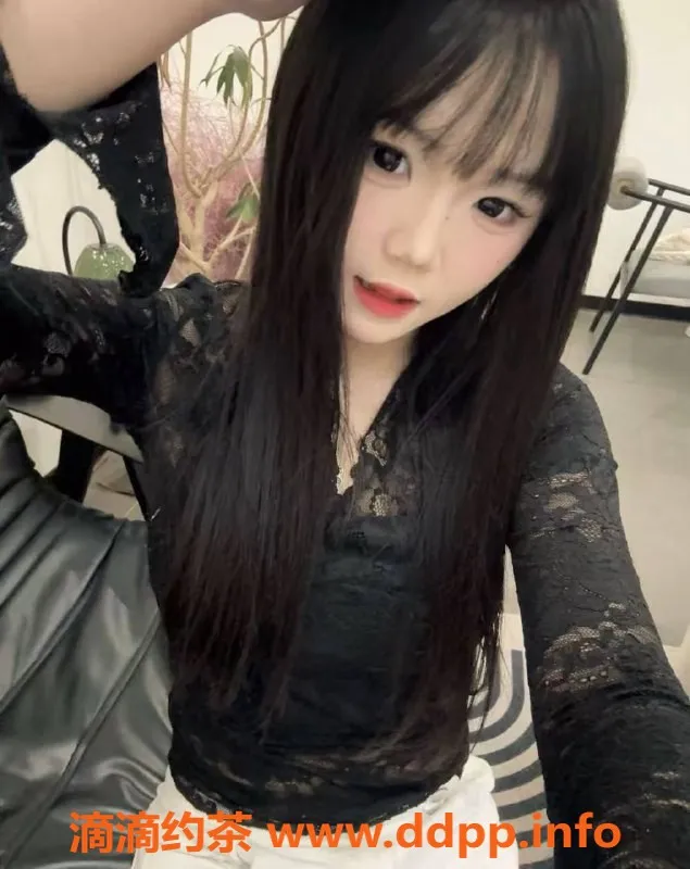 深圳楼凤-深圳南山嫩妹芭比，胸推鸳鸯浴，1000起