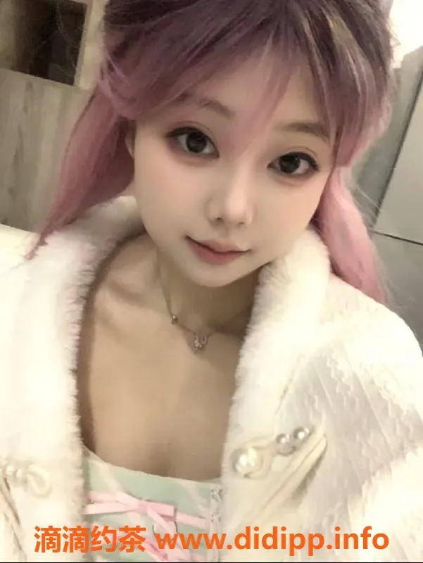 成都楼凤-成华区19岁微胖萝莉，155高100斤，服务优质！