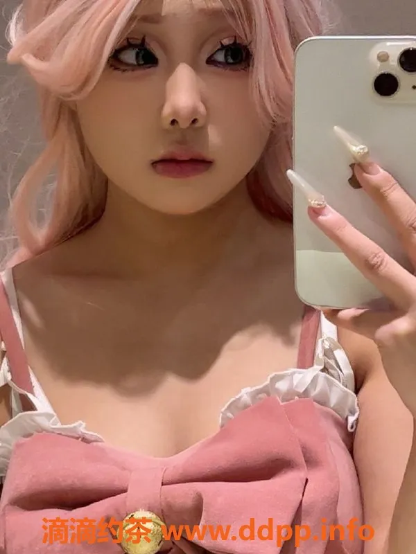 成都楼凤-成华区19岁微胖萝莉，155高100斤，服务优质！