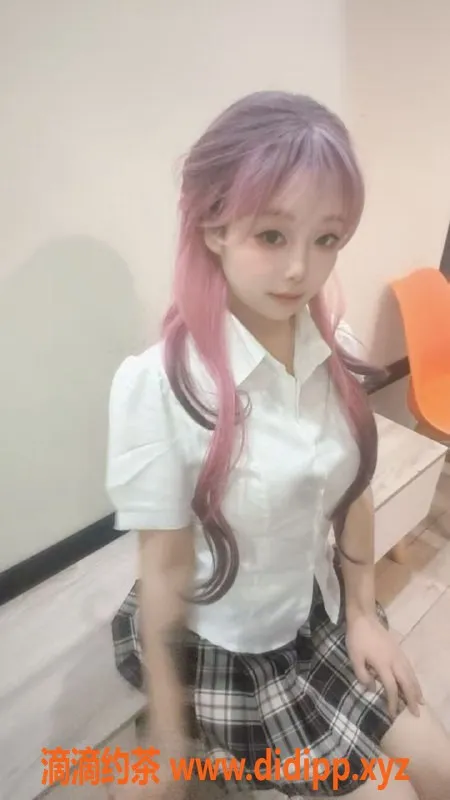 成都楼凤-成华区19岁微胖萝莉，155高100斤，服务优质！