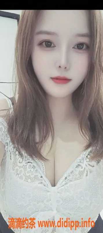 深圳楼凤-深圳宝安小娟，400元享奢华陪浴服务