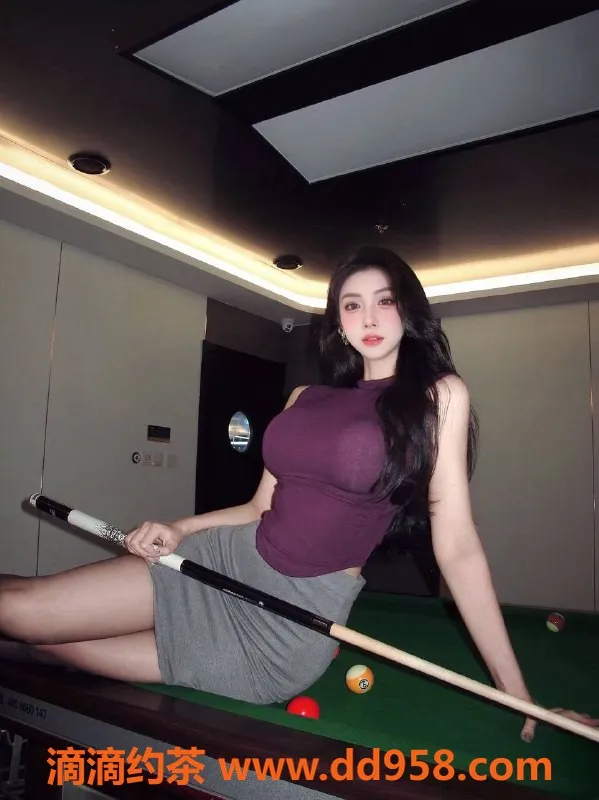 深圳楼凤-福田台湾心怡，20岁172cm大胸女神