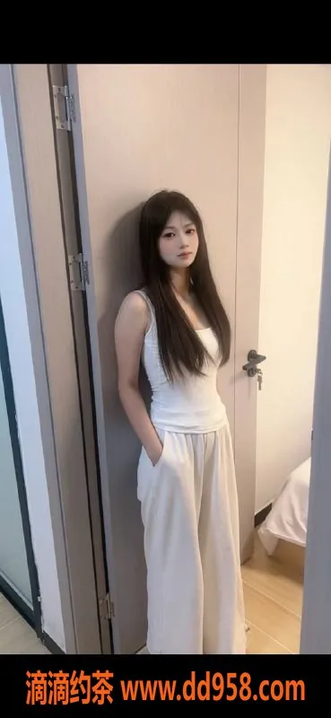 深圳楼凤-深圳龙华小芸，800元体验嫩妹魅力