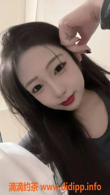 深圳楼凤-初夏，深圳福田嫩妹，800起，服务多样