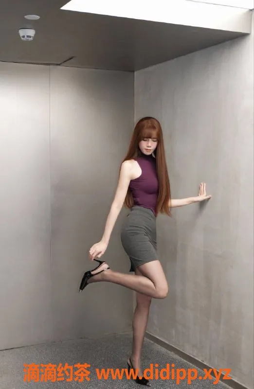 深圳楼凤-南山雅萱，172cm长腿美女，49kg，服务项目多样