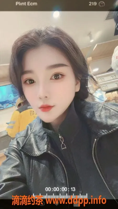 广州楼凤-白云区御姐苏晴，165C罩杯，600元起服务