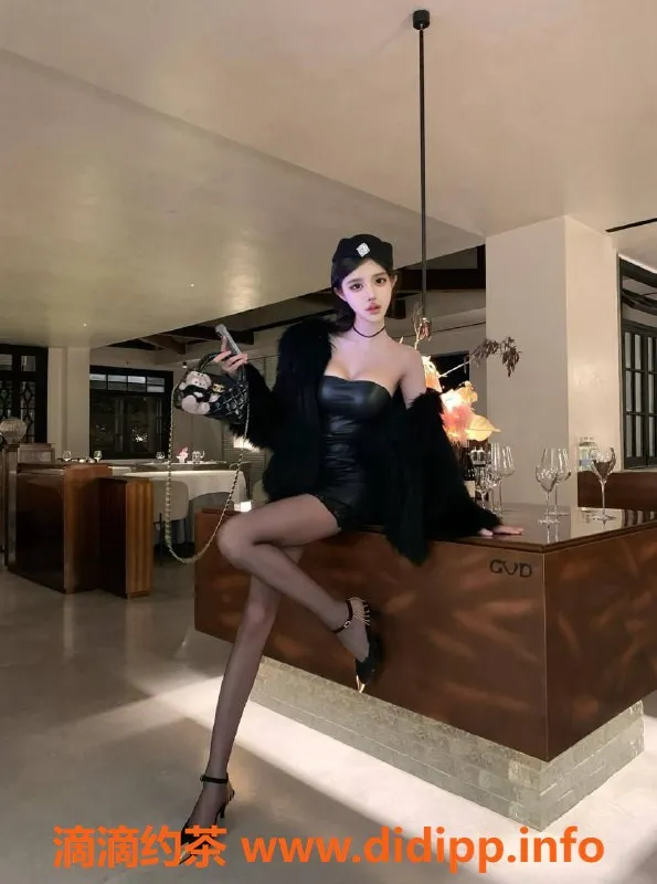 广州楼凤-天河叶灵儿，2800元超值包天服务