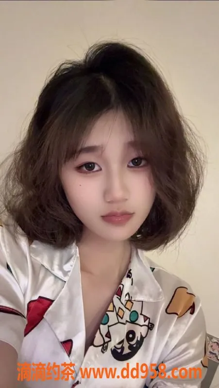 广州楼凤资源信息,天河嫩妹七七，588元亲亲服务