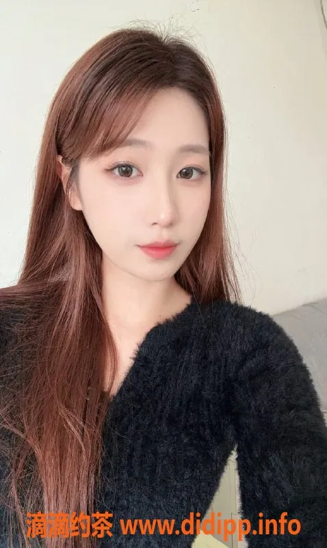 深圳楼凤-深圳龙岗嫩妹柒柒，788元享深喉足交服务