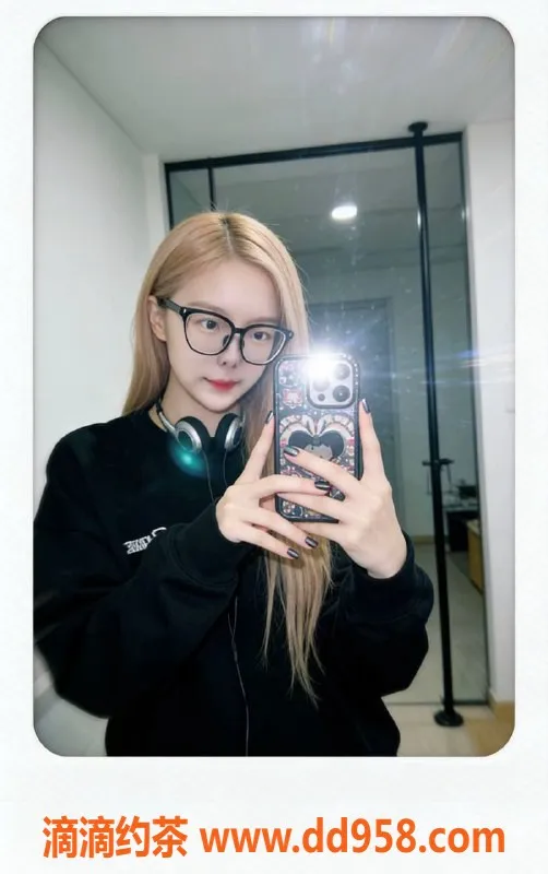 深圳楼凤-南山心心，800起的嫩妹服务体验