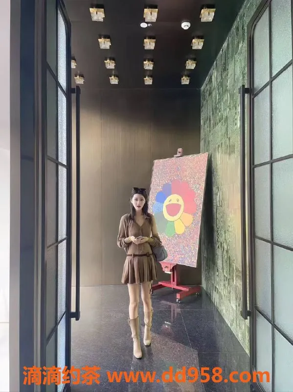 深圳楼凤资源信息,深圳龙华甜甜，1300起，嫩妹优质服务