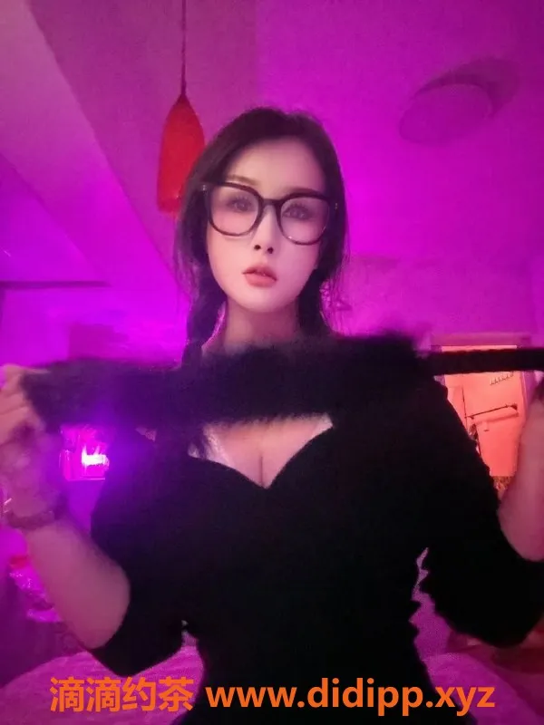 南京楼凤资源信息,鼓楼琪琪，800p体验，1300pp服务等你来！