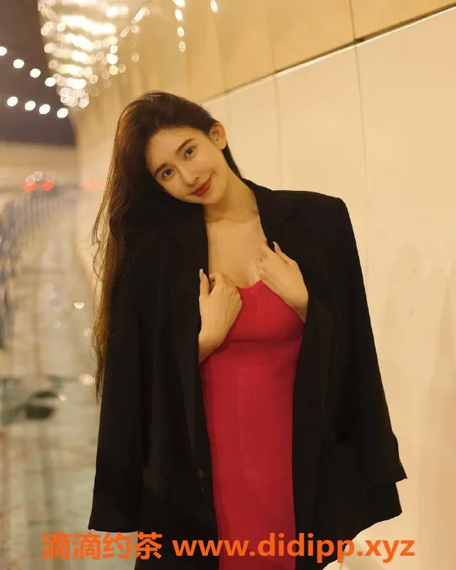 深圳楼凤-南山御姐玫瑰，1400元尽享丝袜制服服务