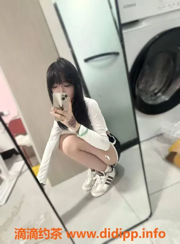 昆明楼凤-盘龙区低温，1300元服务多样，嫩妹陪浴口吹