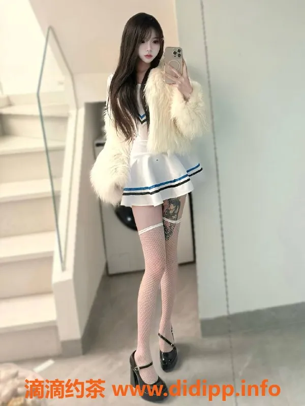 深圳楼凤资源信息,福田嫩妹雯雯，1200元舌吻制服服务