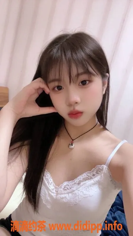 深圳楼凤-福田小艺，清纯可人，服务独特