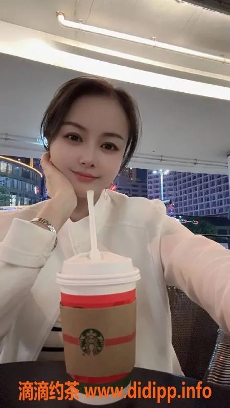 深圳楼凤-深圳罗湖悦宝，天然E胸，800起服务