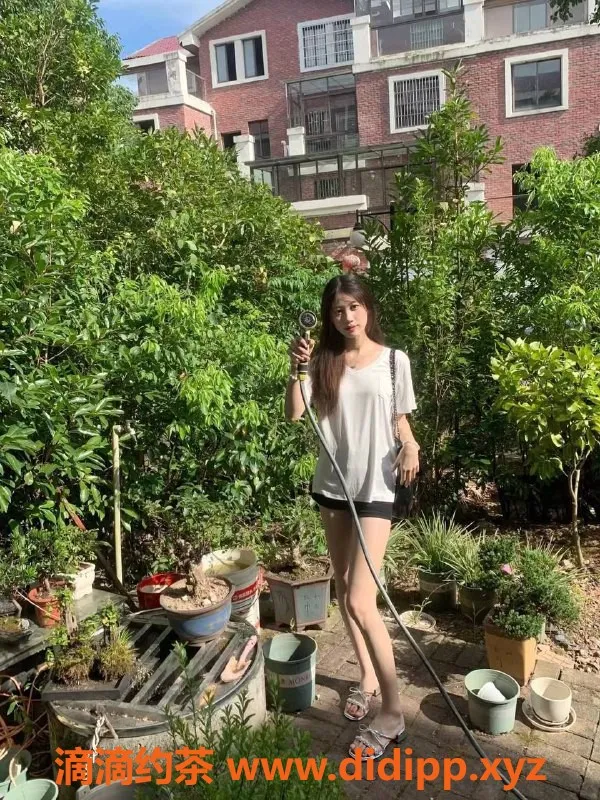 深圳楼凤资源信息,福田七七，清纯可人，尽享优质服务