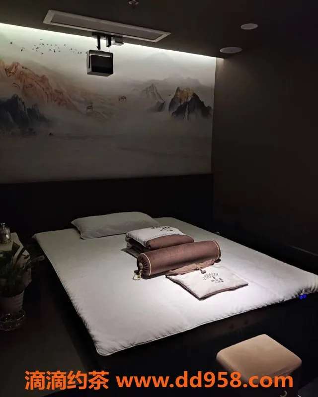 广州spa会所-广州荔湾顶级97会所，00后嫩妹服务