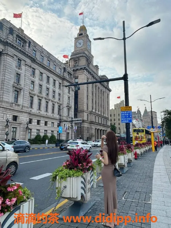 深圳楼凤资源信息,福田若即，身材火辣、服务专业