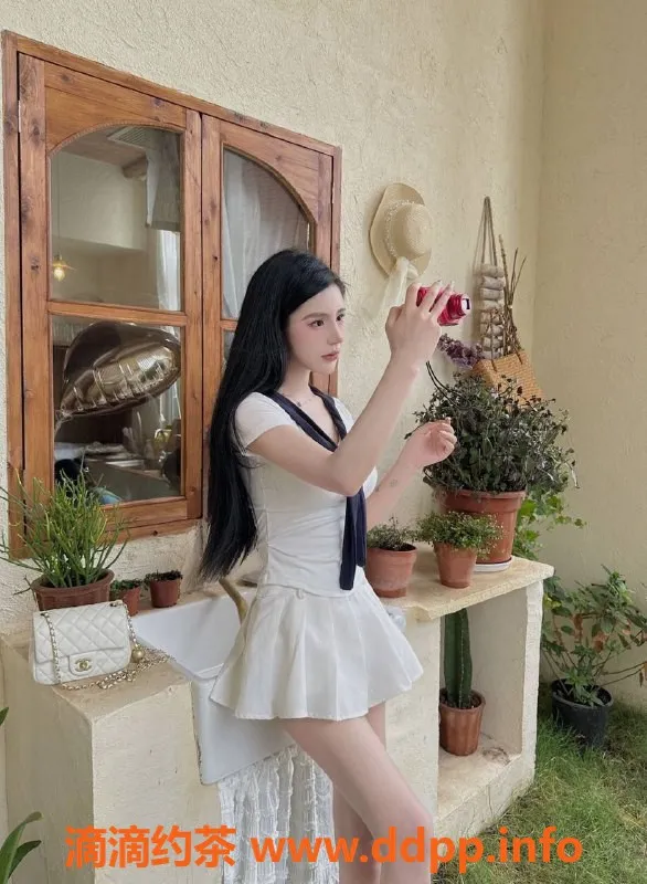 广州楼凤-番禺小烟，1600超值御姐服务体验