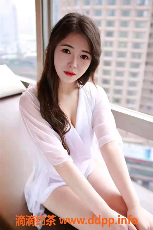 广州楼凤-白云甜甜少妇，服务优质仅需450元