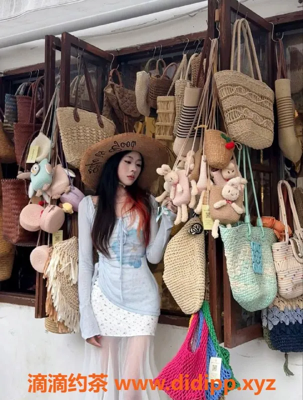 广州楼凤-白云77，少女魅力，舌吻69p等你体验！