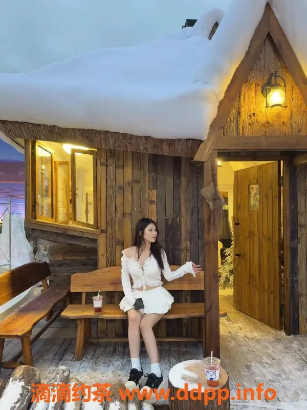 深圳楼凤资源信息,罗湖小鹿丨160cm 47kg 1000元晕染魅力