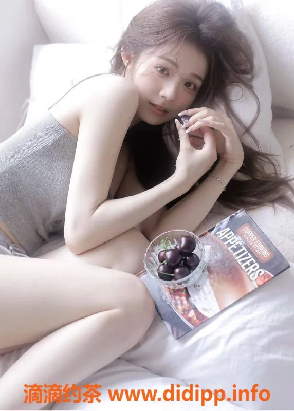 乌鲁木齐楼凤-新疆21岁大三妹子165cm，胸围C，重量80，等你来约