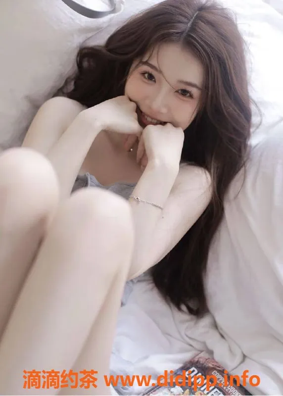 乌鲁木齐楼凤-新疆21岁大三妹子165cm，胸围C，重量80，等你来约