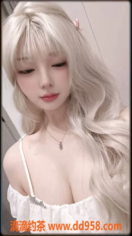 广州楼凤-广州天河瑶宝，巨乳嫩妹服务，700元起！