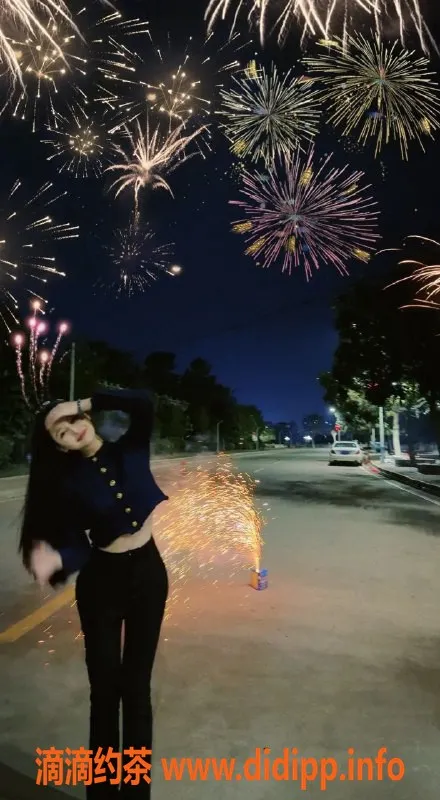 上海楼凤资源信息,上海静安涵涵22岁，172大长腿，真熊大C罩杯